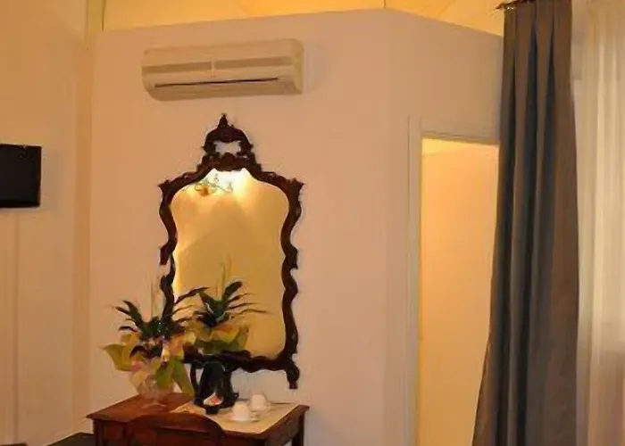 Il Mattino Ha L'oro In Bocca 3*