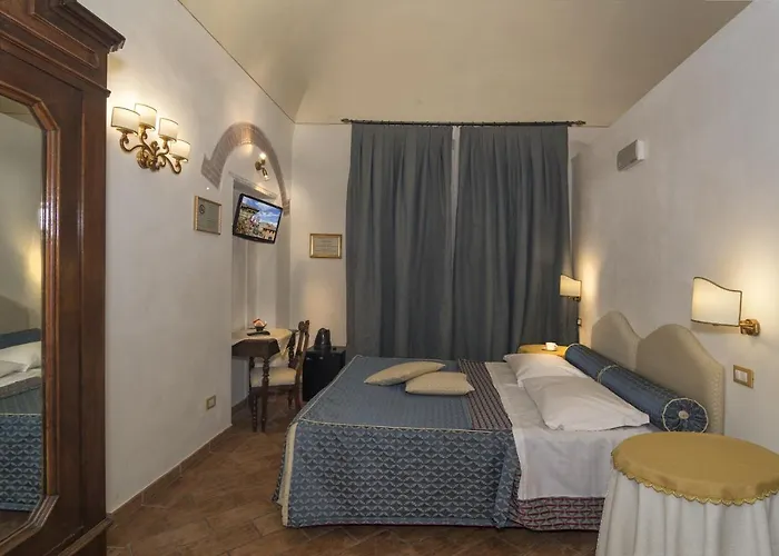 Il Mattino Ha L'oro In Bocca 3*