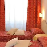 Il Mattino Ha L'oro In Bocca 3*