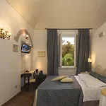 Il Mattino Ha L'oro In Bocca 3*